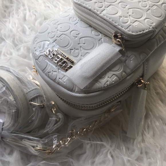 ❌LIMITED❌ 1 LEFT ❌ white mini backpack crossbody - Picture 6 of 8